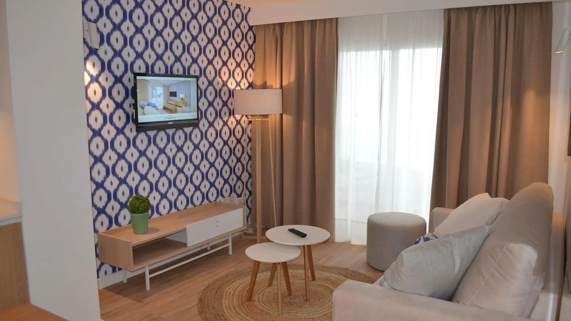 Апартаменты Apartamentos Ses Roquetes Кан Пикафорт